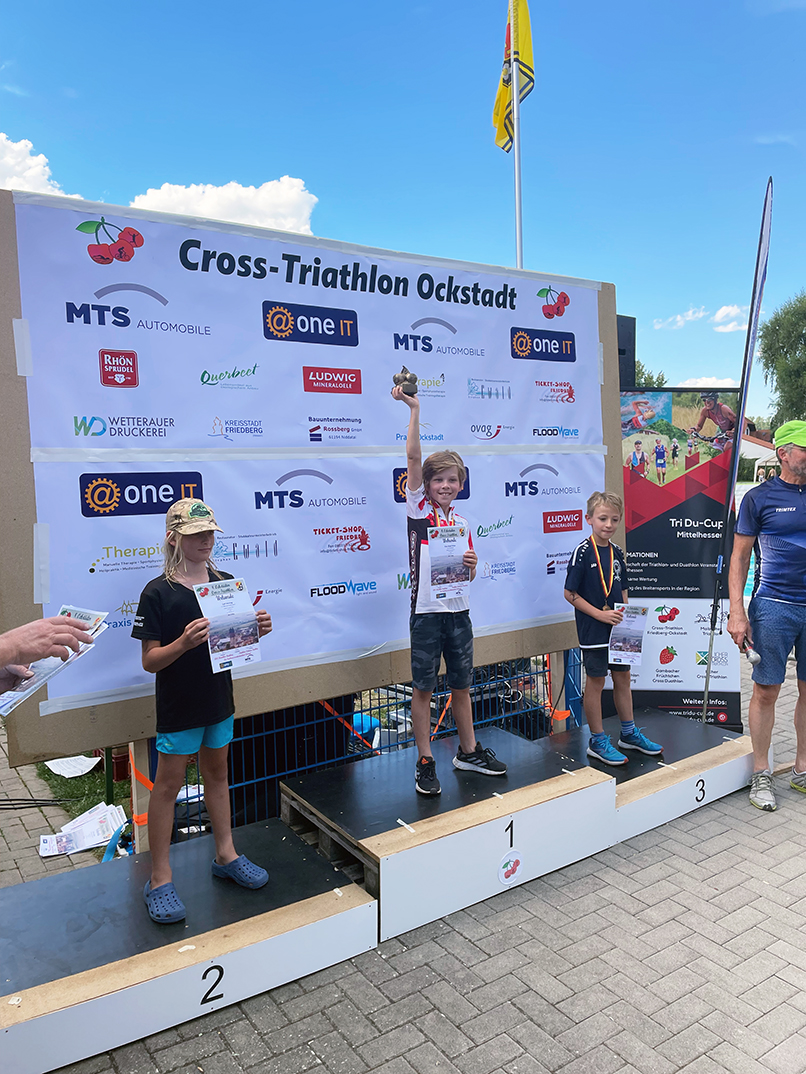 Finn Mael Ritter gewinnt den Ockstädter Cross Triathlon